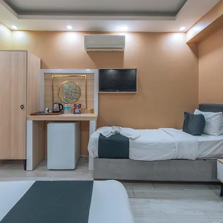 Mila Taksim 3*