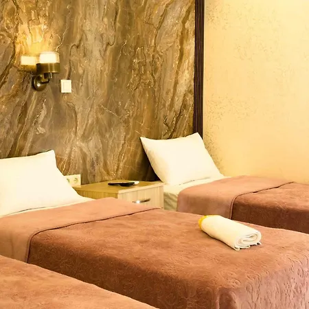Hotel Oez Duenya *