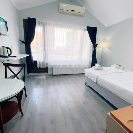 Taksim Centre 2*