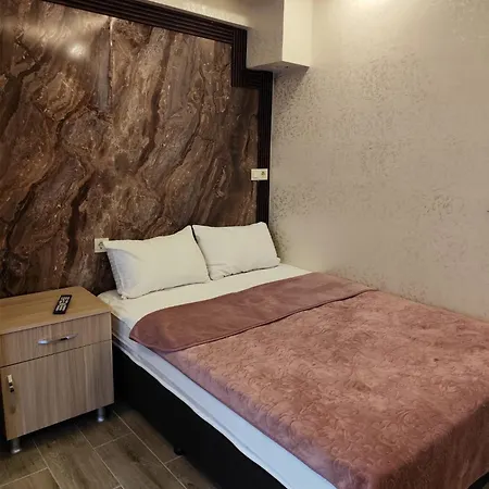 Oez Duenya Hotel *