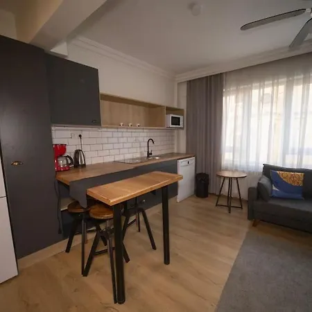 Apartment Aka *