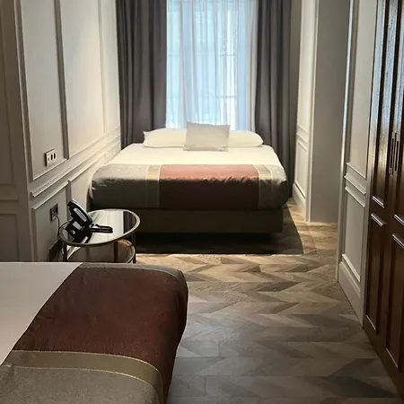 Hotel Livro