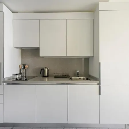 Cozy Bright W Parking, Poolviews! #237 * Istanbul
