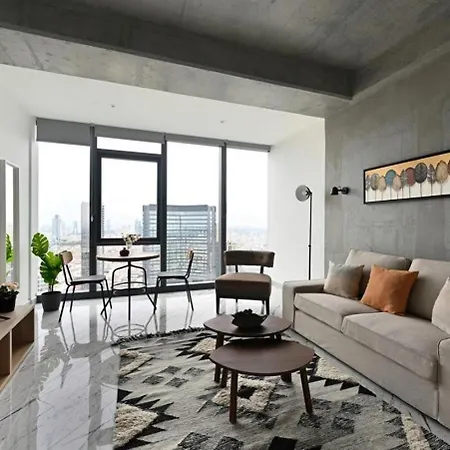 Apartment Cozy Bright W Parking, Poolviews! #237 *