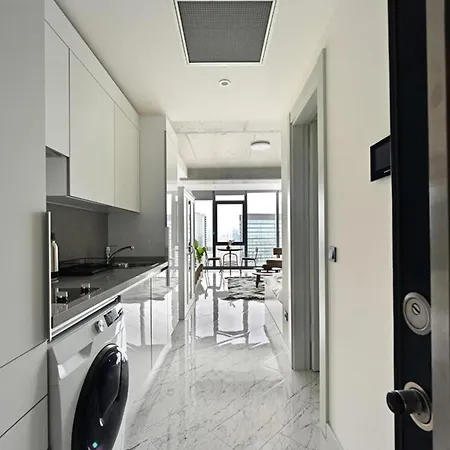 Cozy Bright W Parking, Poolviews! #237