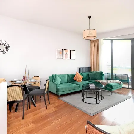 Benesta By Newinn Apartment *