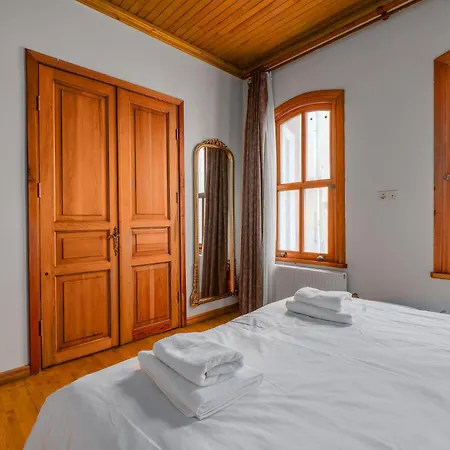 Luxurious Ottoman Style Mansion In Fatih Hébergement de vacances *