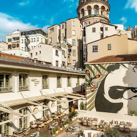 Ecole St. Pierre 4* Стамбул