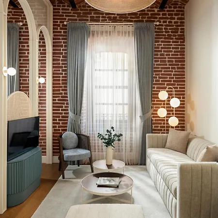 Ecole St. Pierre 4* Стамбул