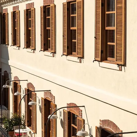 Ecole St. Pierre 4* Стамбул