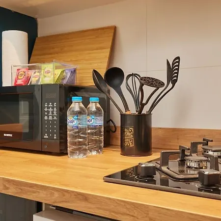 Charming 3br 2bath Ac In Center - Santur D8 شقة