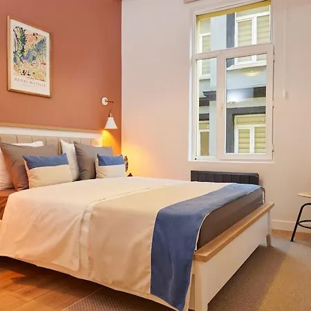 Spacious 6br 3bath Ac In Center - Santur D5-6 Apartament *