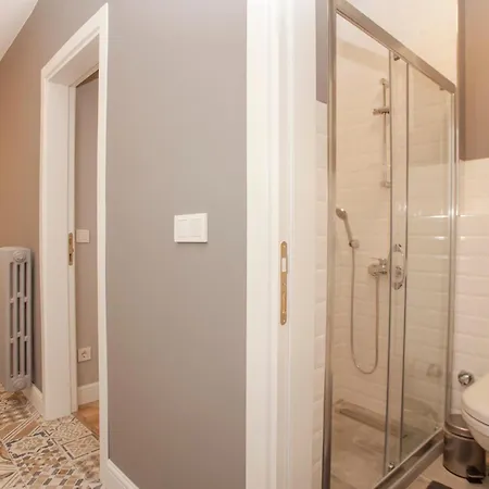 Apartment Waterfront With A Stunning View Istanbul