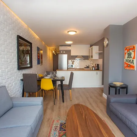 Apartment Waterfront With A Stunning View Istanbul