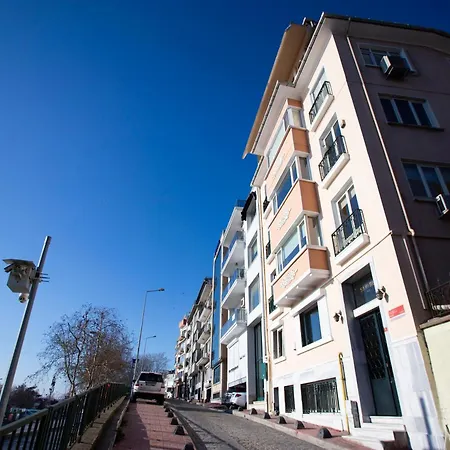 Waterfront With A Stunning View Apartment Istanbul