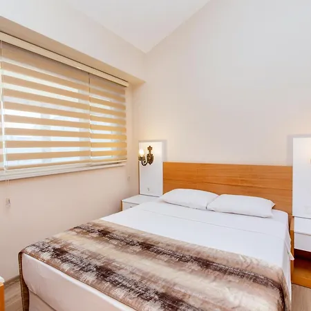 Hotel Baron &