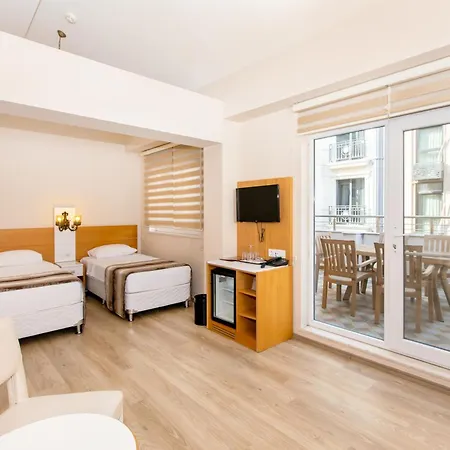 Hotel Baron & 4*