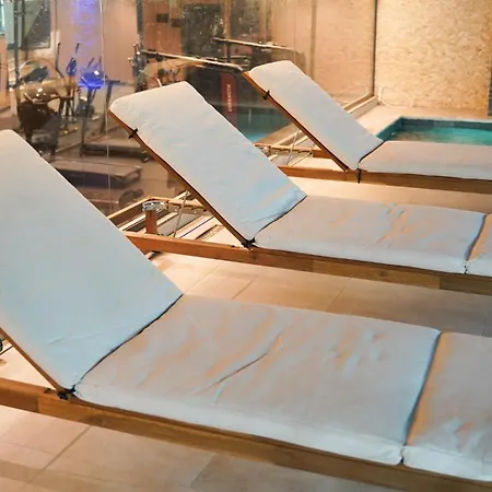 Cip & - Bakirkoey Center 4*