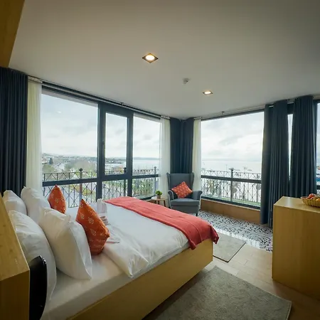 Mihman Hotel *