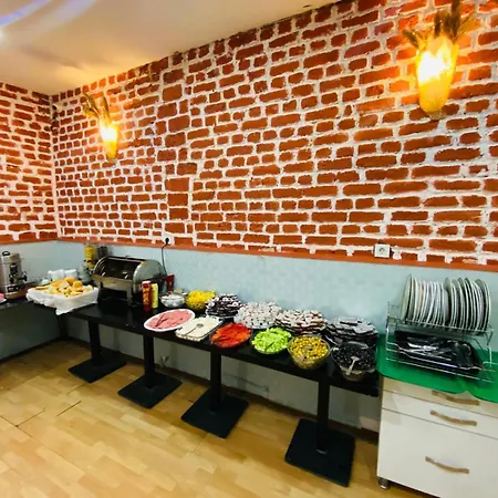 Taksim Centre 2*