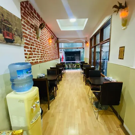 Taksim Centre 2*