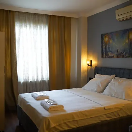 Bed & Breakfast Front Door Istanbul