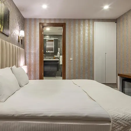 Mr Beyaz Hotel *