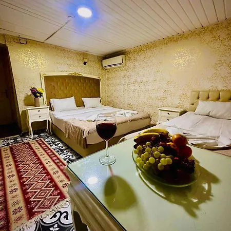 Aparthotel Alhambra Istanboel