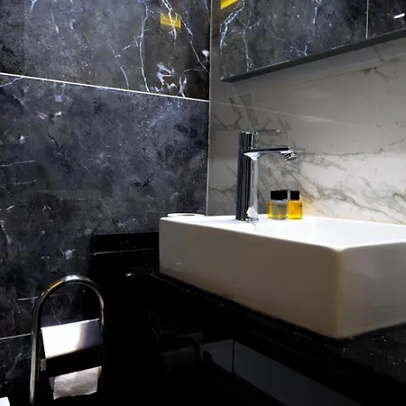 Hotel Golden Stone 3*