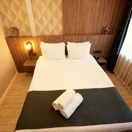 Otel Le Port Karakoey