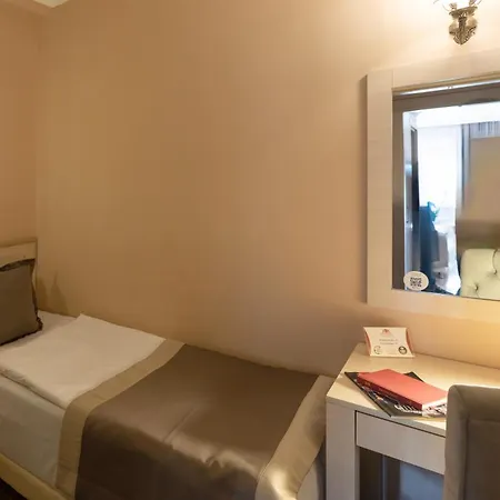 Otel Classes Airport