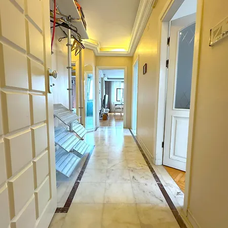 Cozy In Kadikoy Estambul