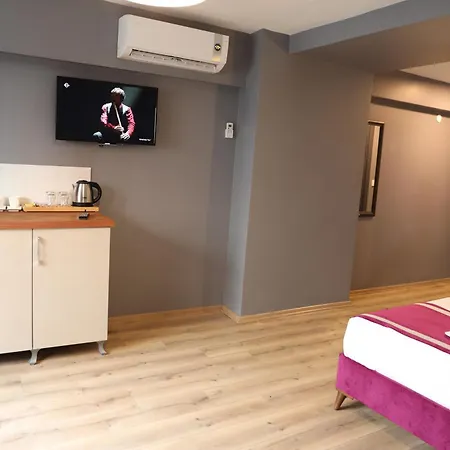 Ars Taxim Otel 2*