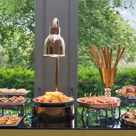 Intercontinental By Ihg