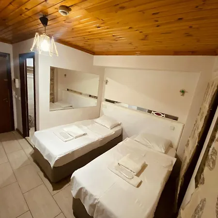 No 34 Aparthotel *