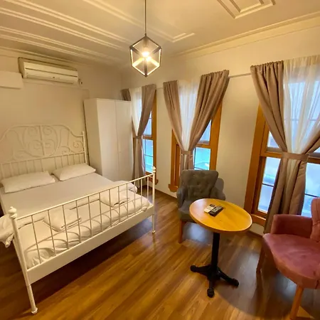 Otel Akaretler