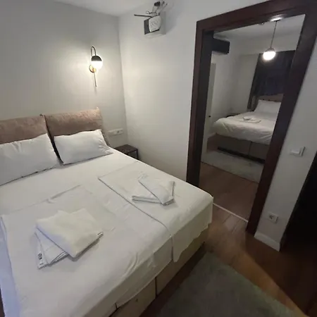 Constatntinos Hostel