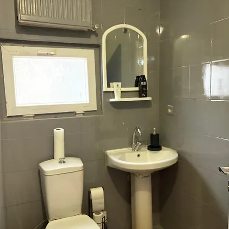 Apartamento Bohemian Flat, 2br, In Taksim Square, Beyoglu Estambul