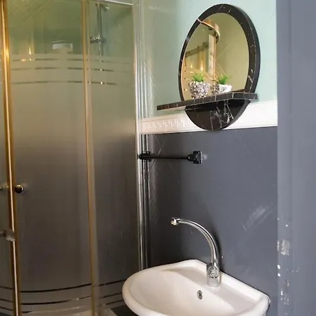 Apartment Authentic Flat Close To Istiklal Avenue *
