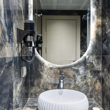 Marlon Hotel 3*