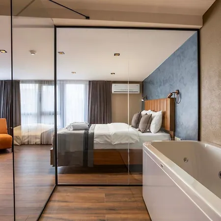 Marlon Hotel