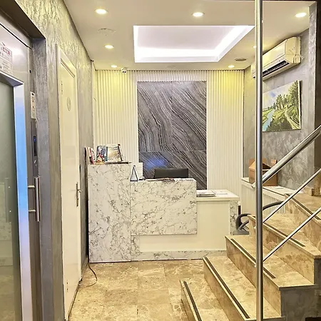 Center Allyon Otel 3*