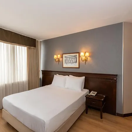 Pera Rose Hotel