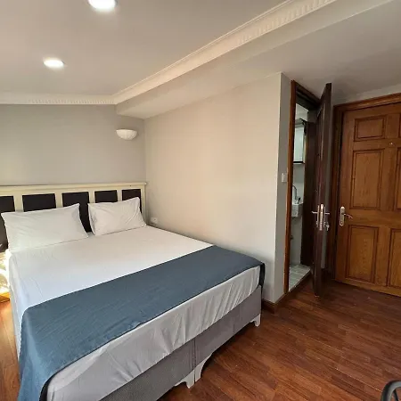 Perahomes View Wooden Flat * Istanbul
