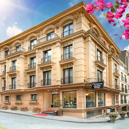 Deluxe Newport - Old 3* Istanbul