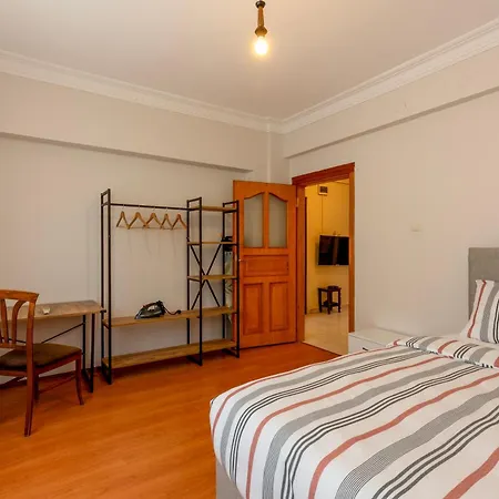 In The Centre Of Taksim And Galataport Apartment *