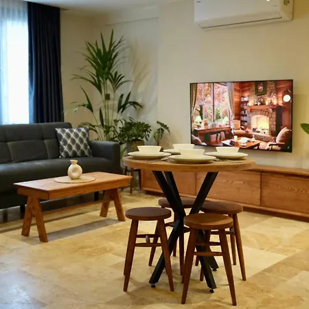 Khalkedon Aparthotel *