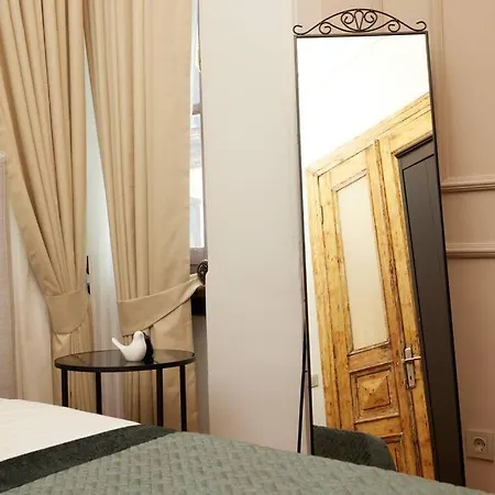 Apartment Spacious 3br W Elevator&ac In Taksim *
