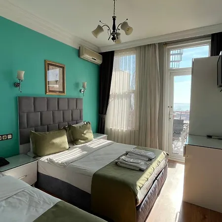 Tulip House Hotel 3*