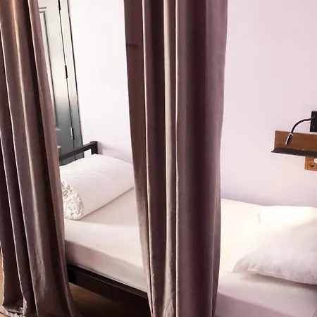 Hostel Le Banc *